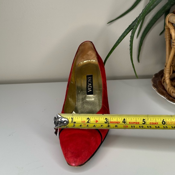 Vintage ESCADA Red Plaid Suede Kitten Heels Pumps 8 B Made in Italy Leather Sole - Picture 12 of 13